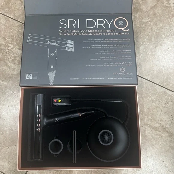 SRI DryQ Infrared Strengthening Hair dryer - Picture 3 of 13